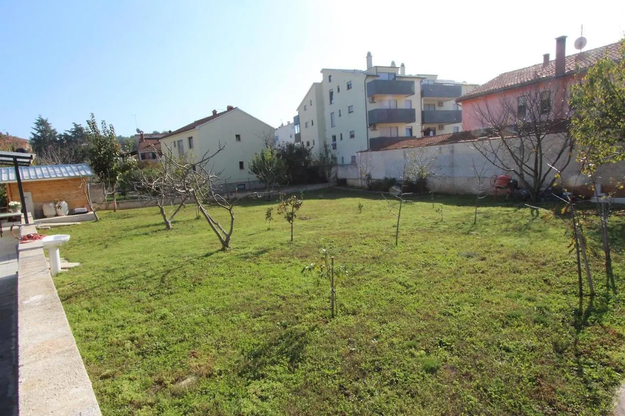 Apartment Oto Pula Croacia